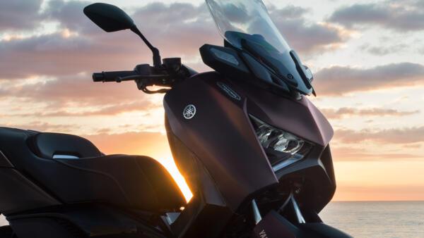 Yamaha XMax 125 e 300: arriva il restyling 2025