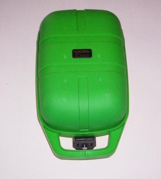 Bauletto Estraibile Colore Verde Completo di Piastra per Bicicletta