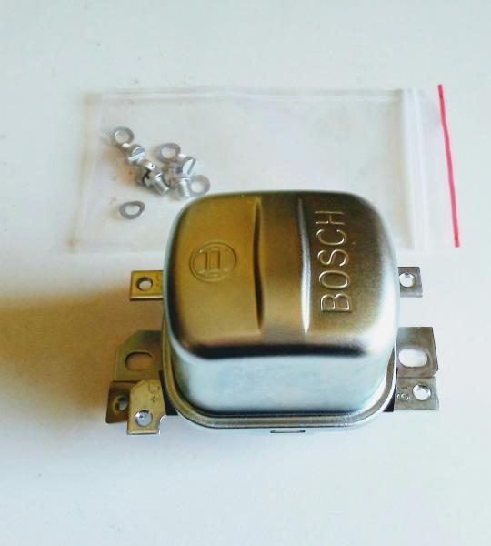 Regolatore di tensione Originale Bosch  12 V -25AH - per Dinamo e Dinamotore per  MV Agusta  Motocarro 235 Tevere- 750 - 800 S - 900 S - 1000 S